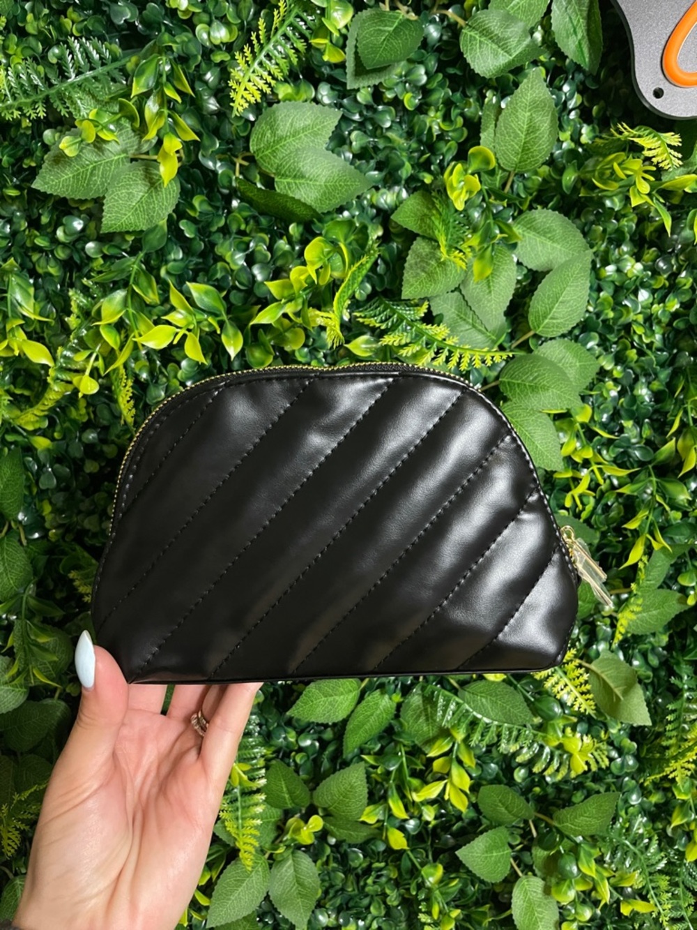 YSL Beauty  Black Quilted Cosmetic Pouch with Gold Zipper - Picture 3 of 7